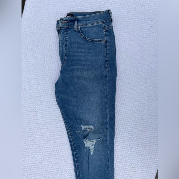 Express Women's Skinny Jeans - Blue - Picture 5 of 8